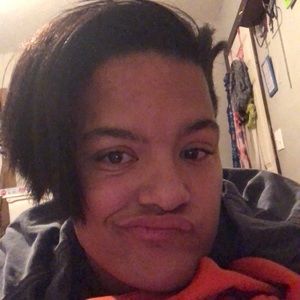 Meet your Posher, Tesha